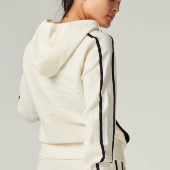 BLANC NOIR stylish white pullover - SM ( fits up to LG ) - Picture 11 of 11